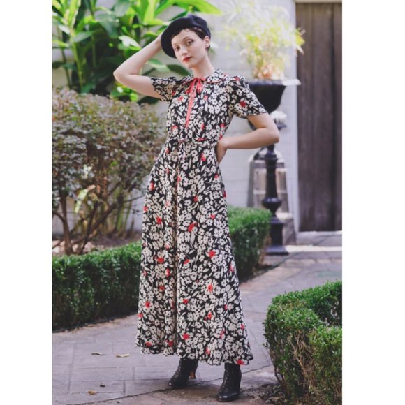 Trashy Diva Dresses & Skirts - Trashy Diva 1934 Floral Dressing Gown NWT